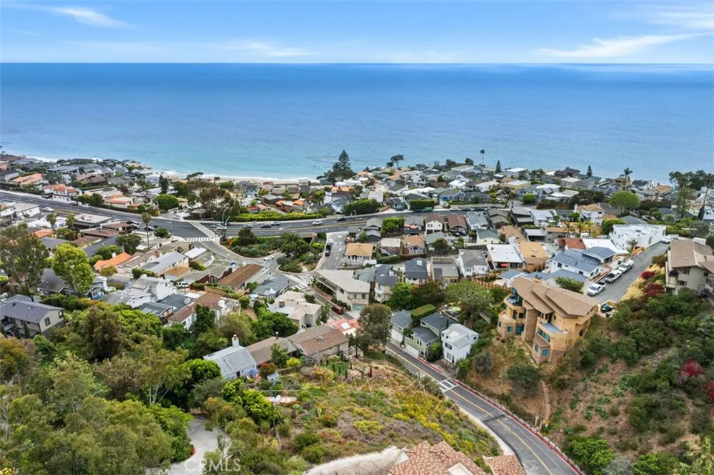 375 Nyes Place Laguna Beach, CA 92651