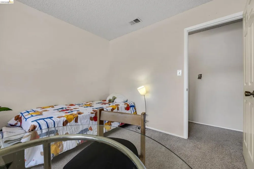 2567 El Portal Dr #A San Pablo, CA 94806