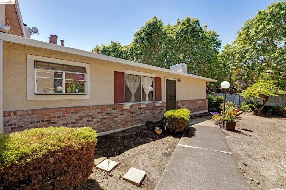 2567 El Portal Dr #A San Pablo, CA 94806