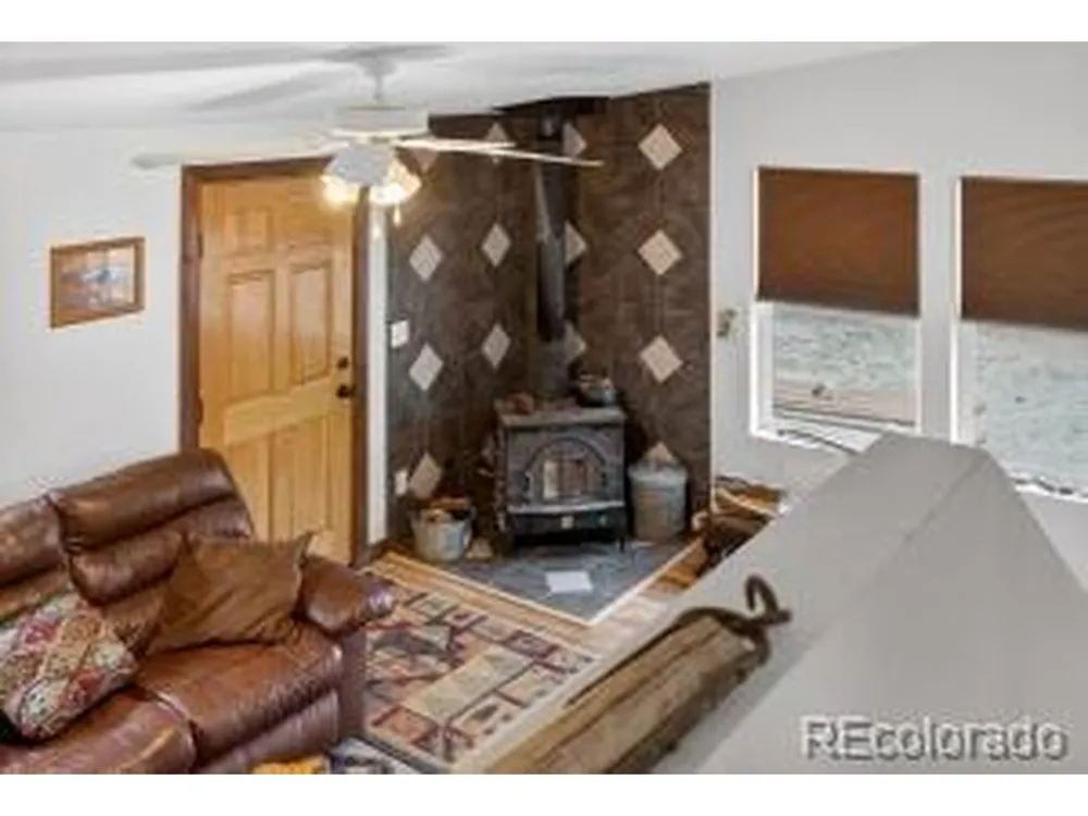 640 County Rd 571 Gardner, CO 81040