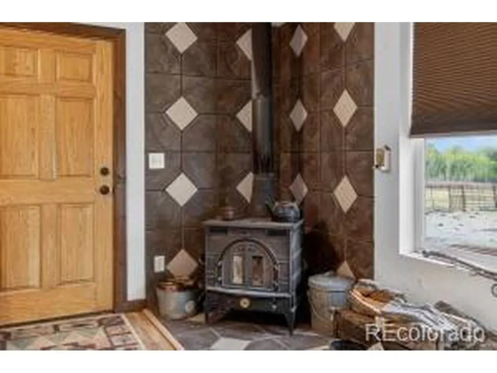 640 County Rd 571 Gardner, CO 81040