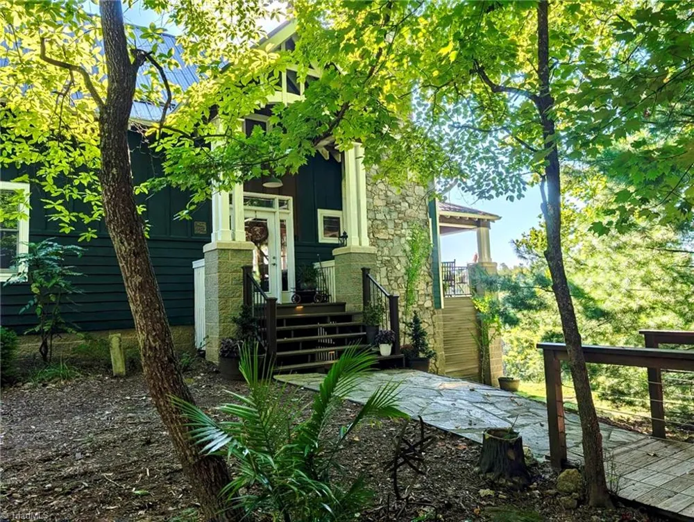 147 Fairview Drive Traphill, NC 28685