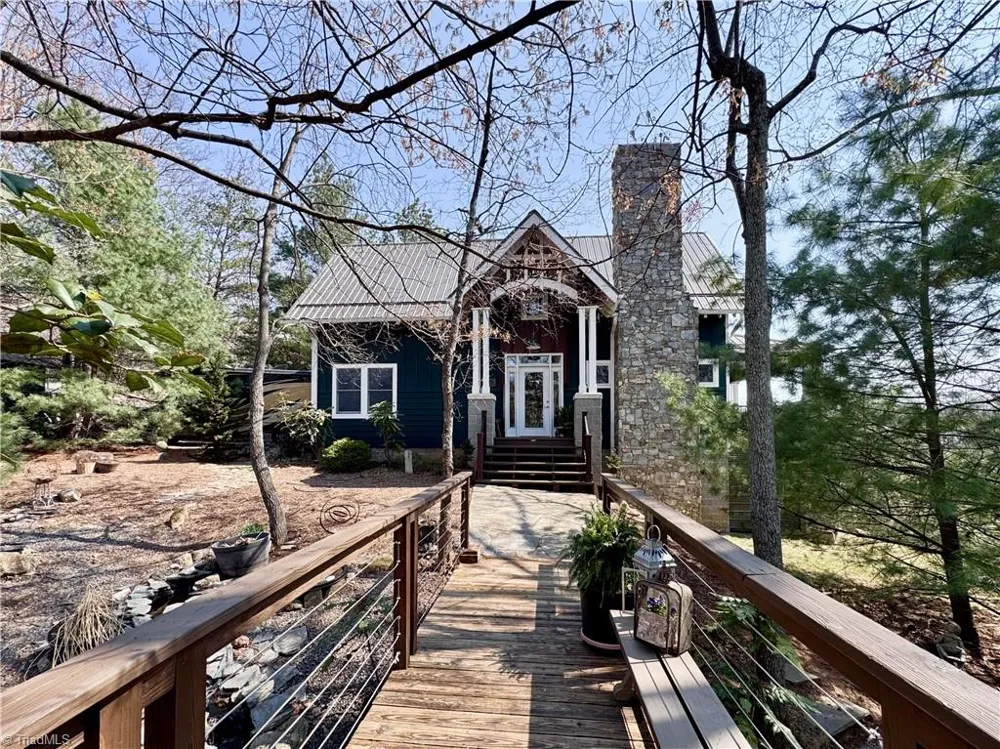 147 Fairview Drive Traphill, NC 28685