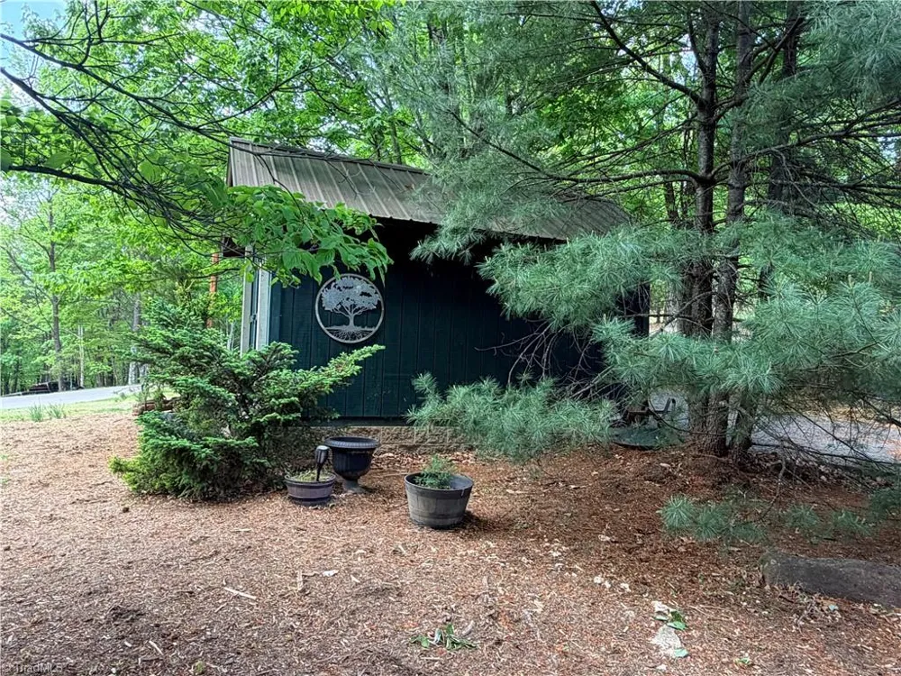 147 Fairview Drive Traphill, NC 28685