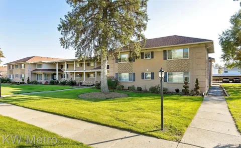 2377 WALTON BOULEVARD #11
