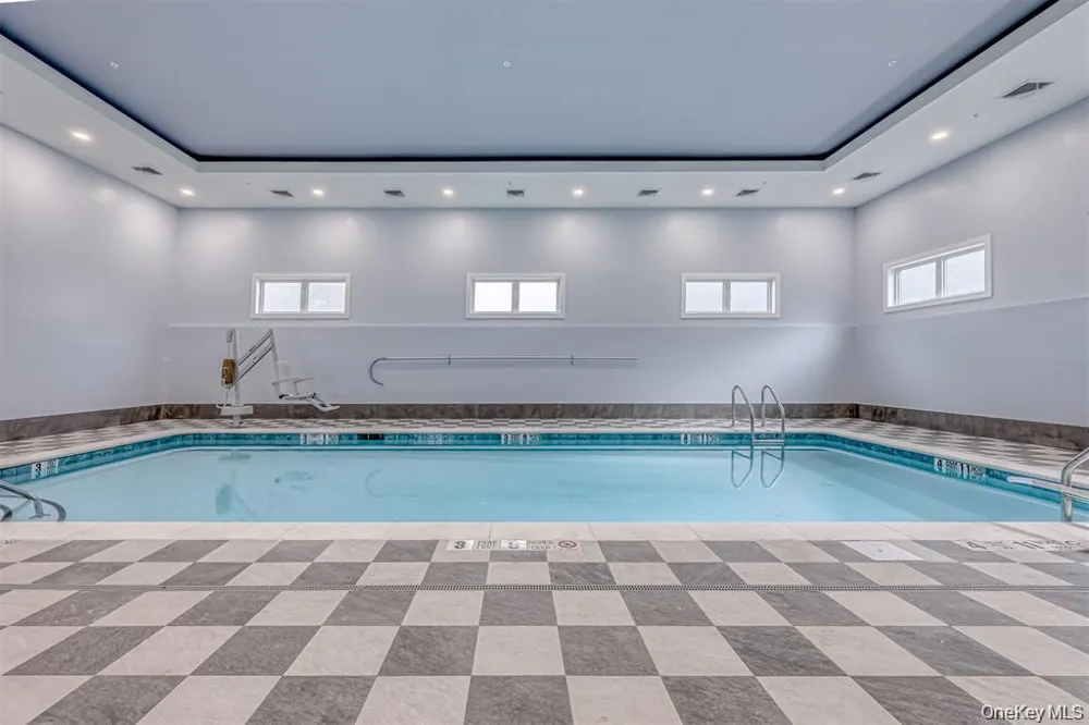 11 Silverwood Circle Suffern, NY 10901