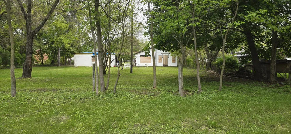17881 S River Road Three Rivers, MI 49093