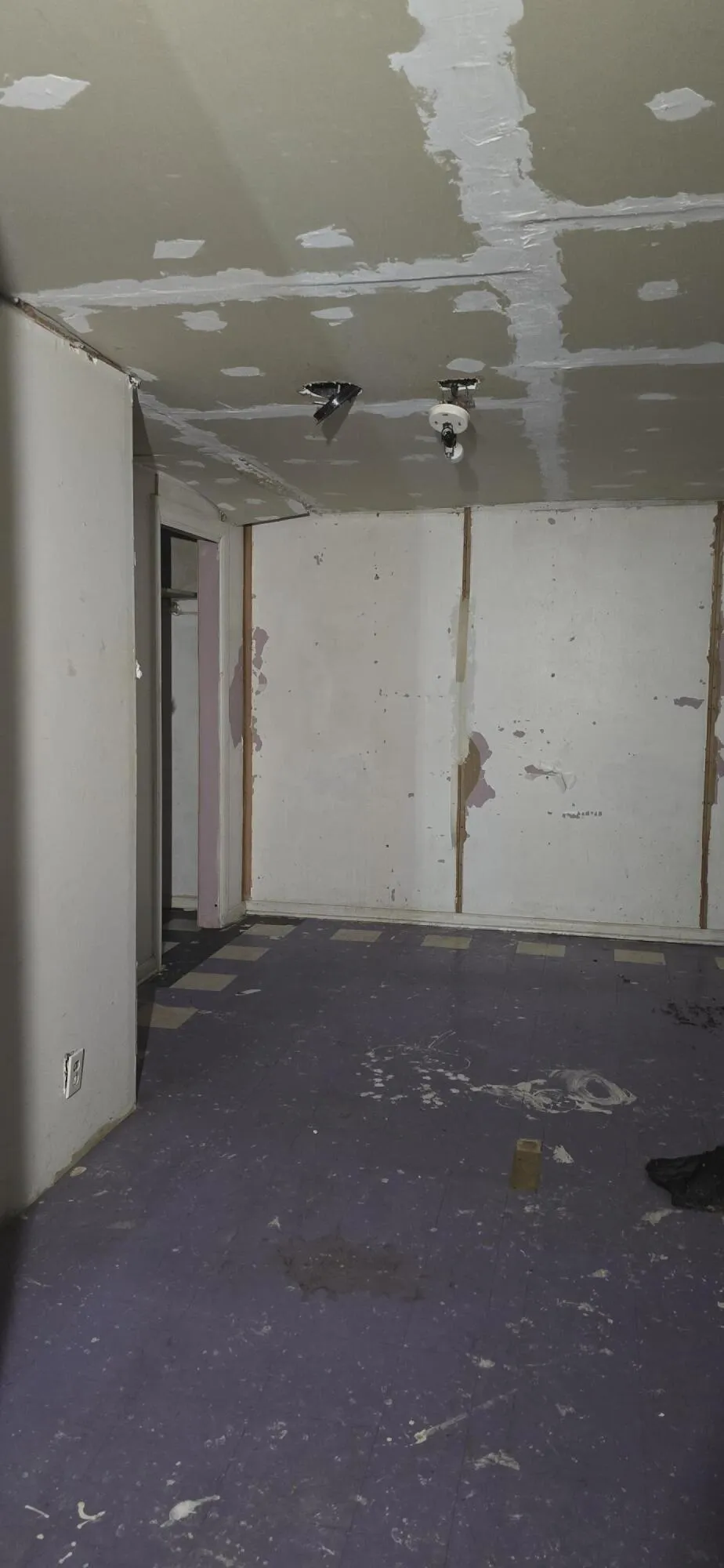 17881 S River Road Three Rivers, MI 49093