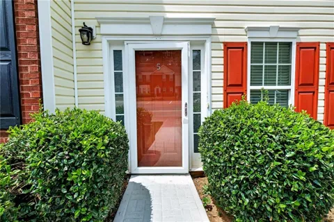 4210 Oakwood Road #C5