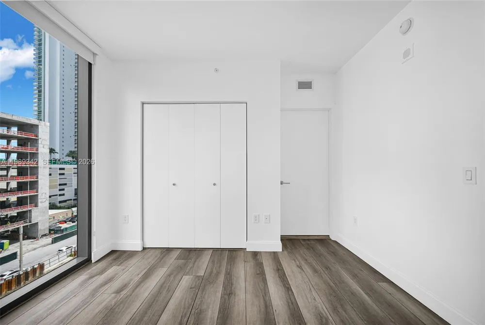 460 NE 28th St #601 Miami, FL 33137