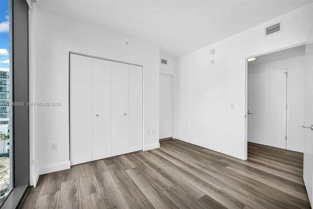 460 NE 28th St #601 Miami, FL 33137