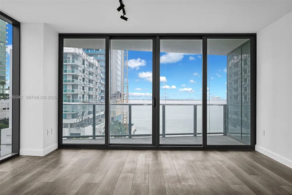 460 NE 28th St #601 Miami, FL 33137