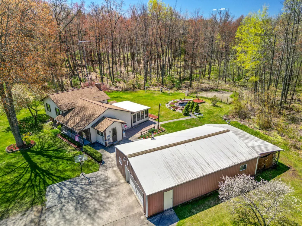 10343 Walnut Avenue Home Township, MI 49309