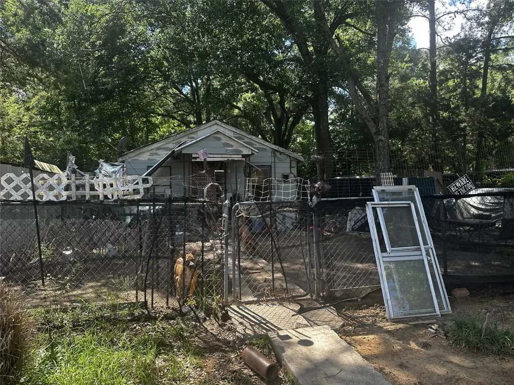 1421 9th Street Longview, TX 75601