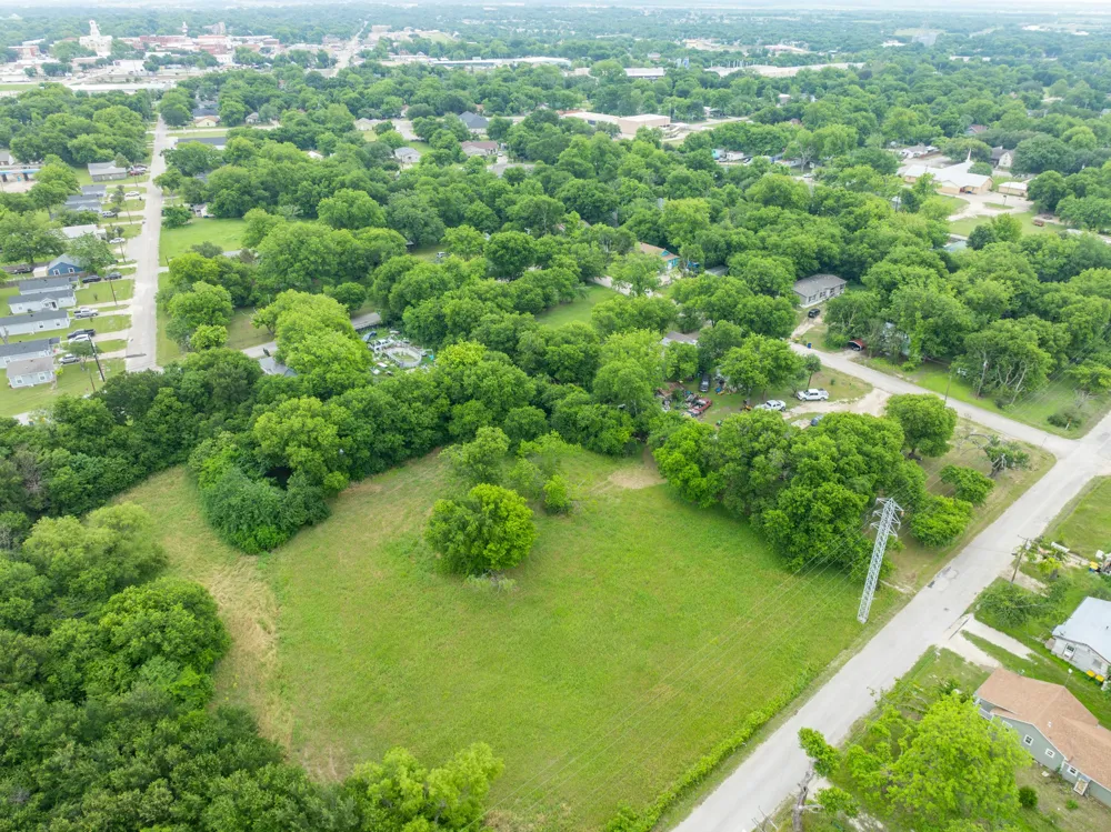 S Davis Street Hillsboro, TX 76645
