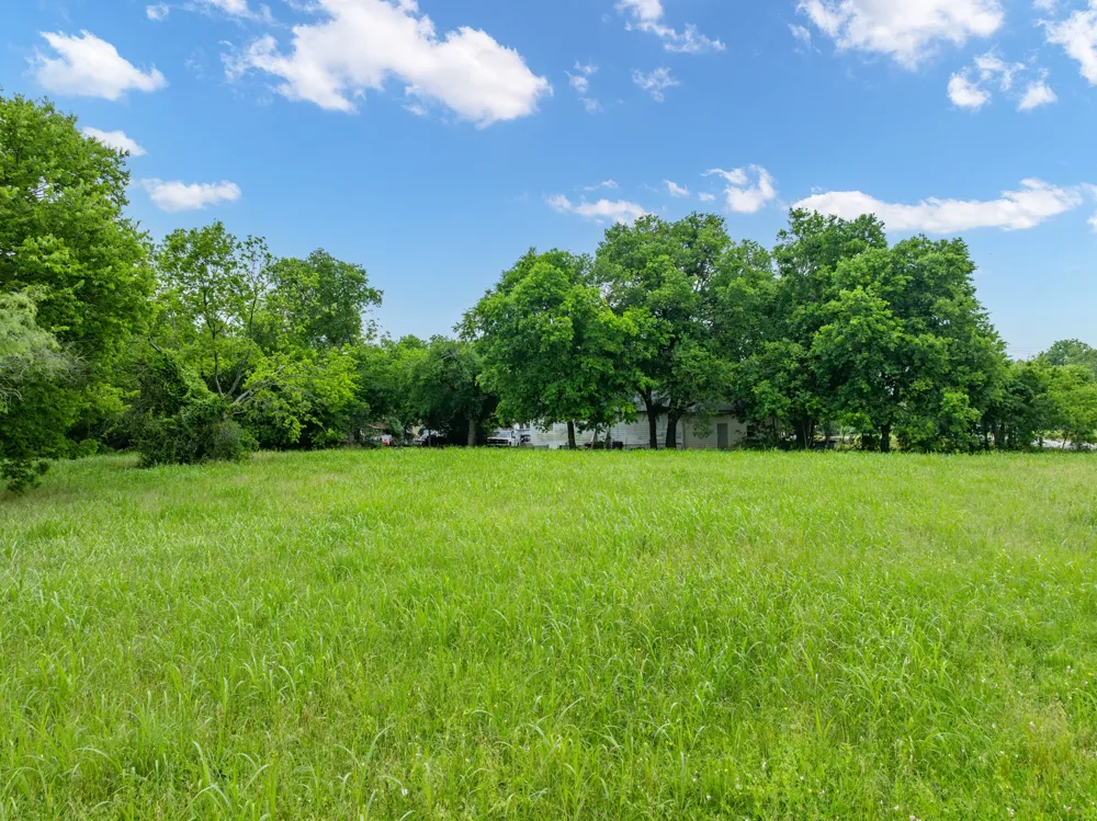 S Davis Street Hillsboro, TX 76645