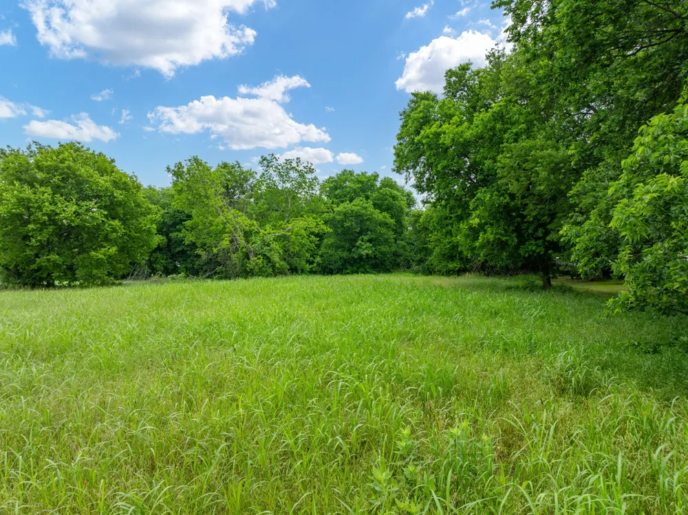 S Davis Street Hillsboro, TX 76645