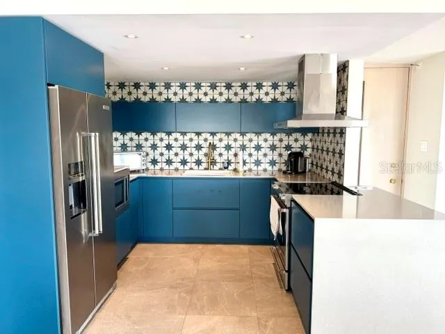 4123 ISLA VERDE AVENUE #602 Carolina, PR 00979