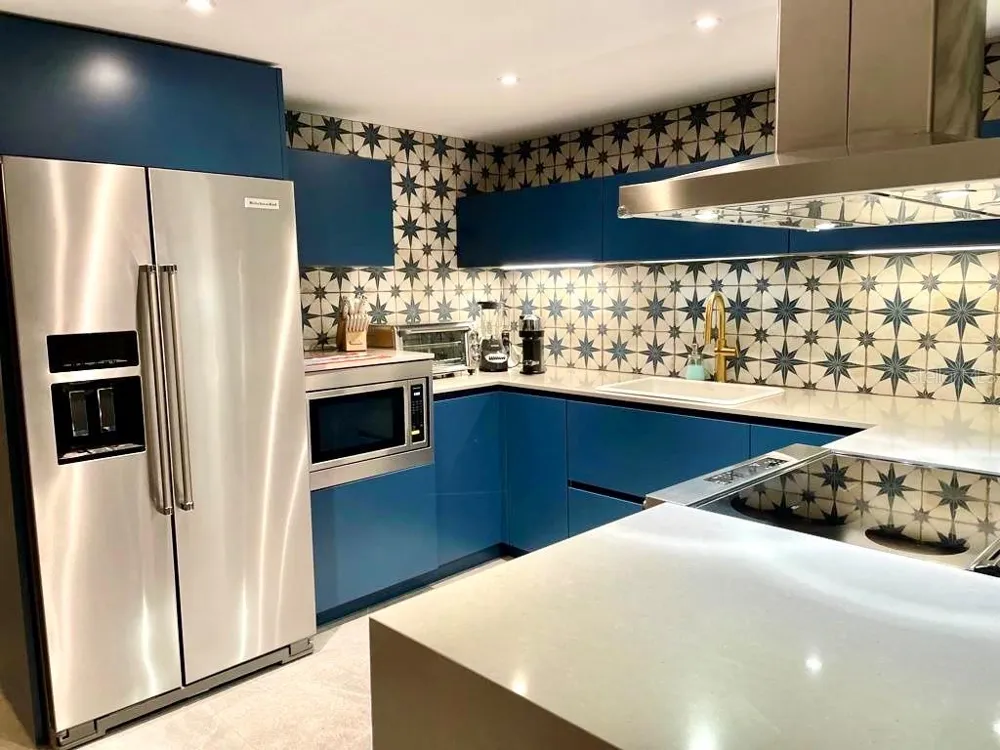 4123 ISLA VERDE AVENUE #602 Carolina, PR 00979