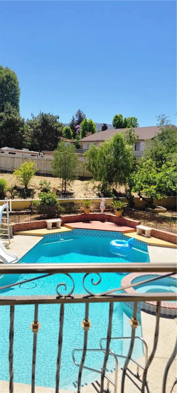 11051 Estacia Yucaipa, CA 92399