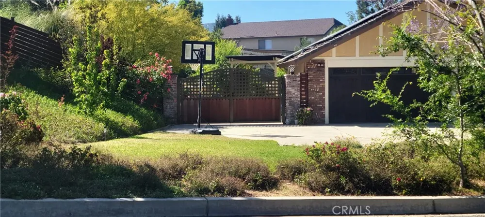 11051 Estacia Yucaipa, CA 92399