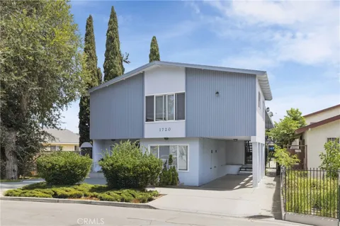 1720 Cerritos Avenue