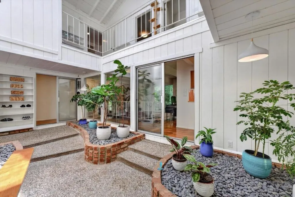 450 Vine Hill Road Santa Cruz, CA 95065
