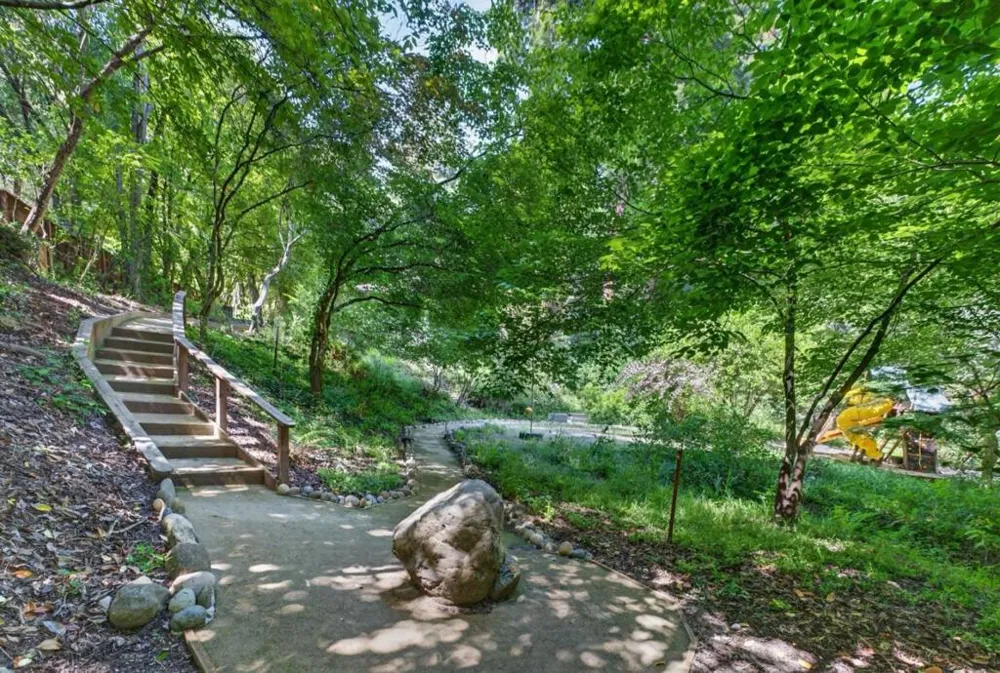 450 Vine Hill Road Santa Cruz, CA 95065