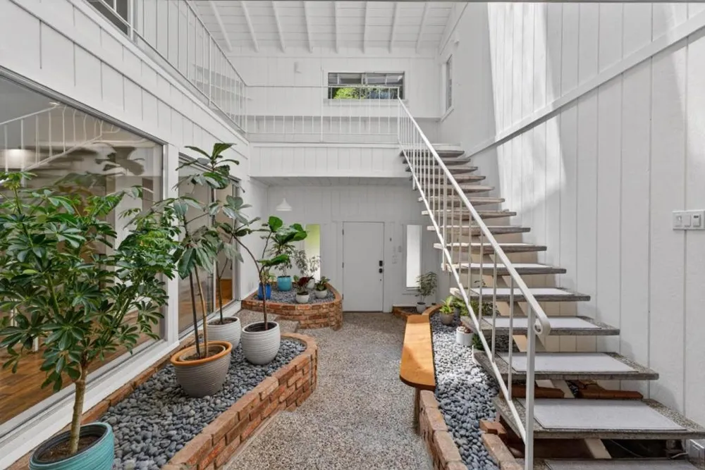 450 Vine Hill Road Santa Cruz, CA 95065