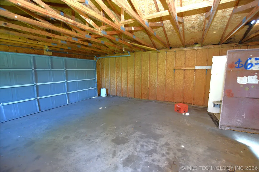13 W Chestnut Street Stilwell, OK 74960