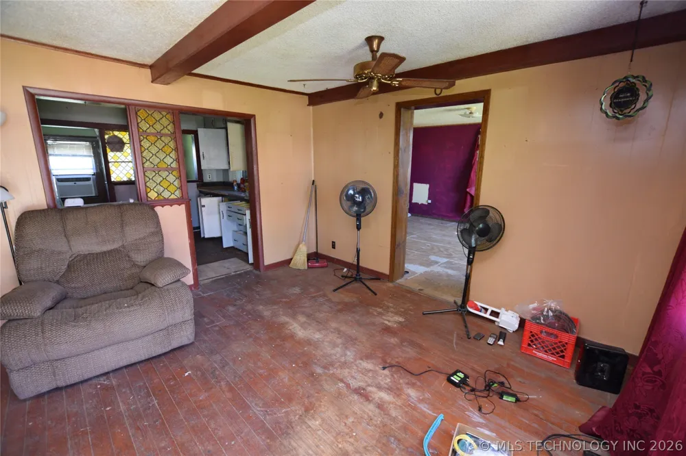 13 W Chestnut Street Stilwell, OK 74960