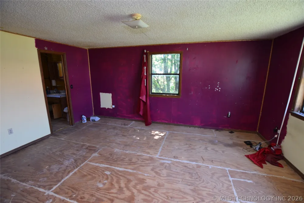 13 W Chestnut Street Stilwell, OK 74960