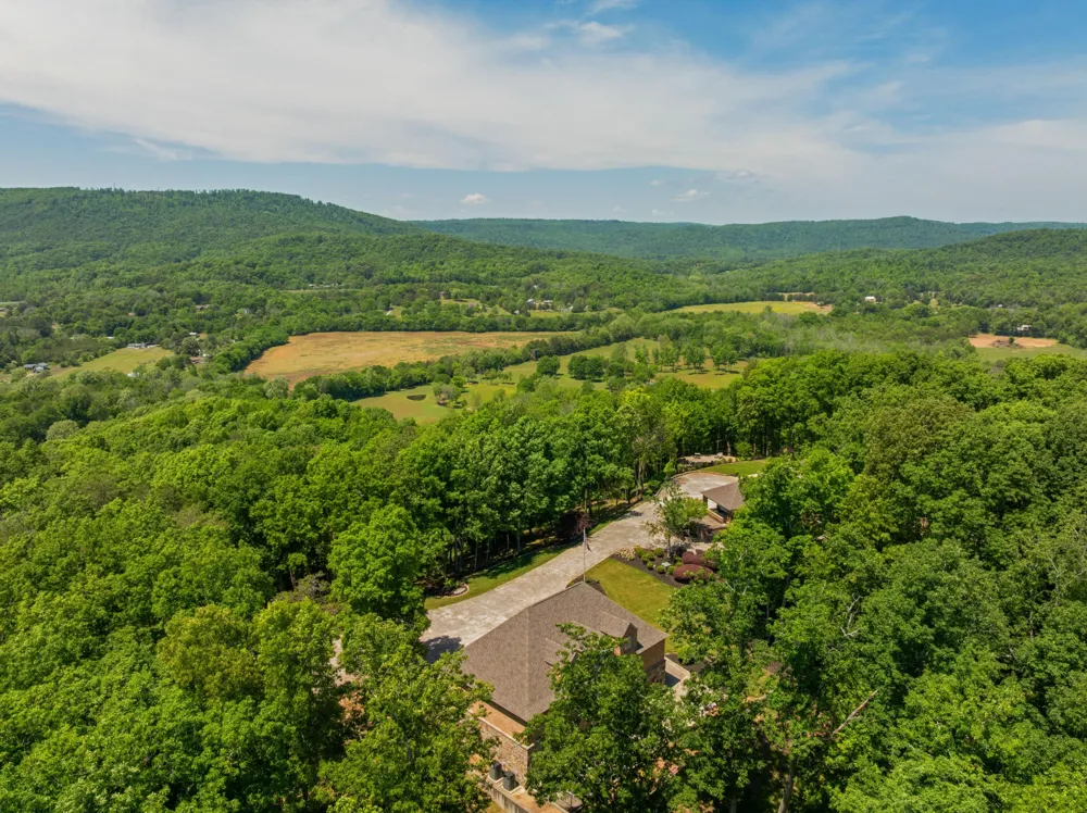 911 New England Road Wildwood, GA 30757