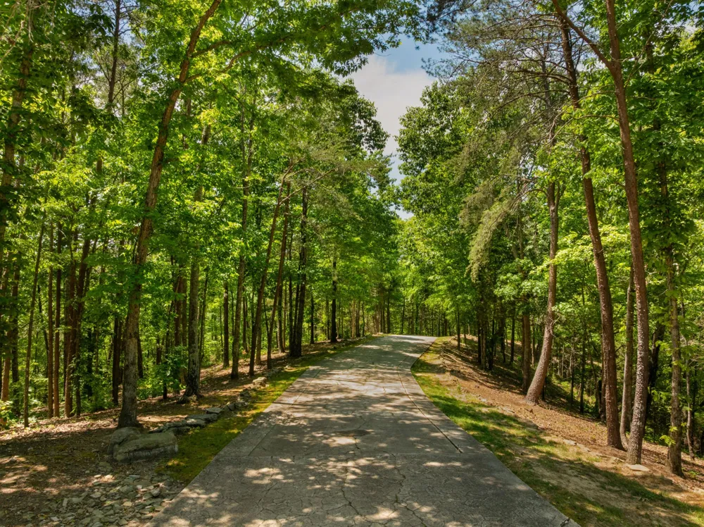 911 New England Road Wildwood, GA 30757