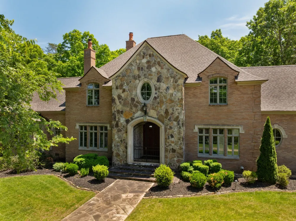911 New England Road Wildwood, GA 30757