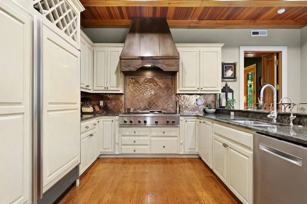 911 New England Road Wildwood, GA 30757