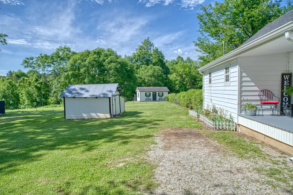 427 Frank Sims Rd Sparta, TN 38583