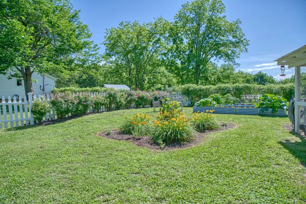 427 Frank Sims Rd Sparta, TN 38583