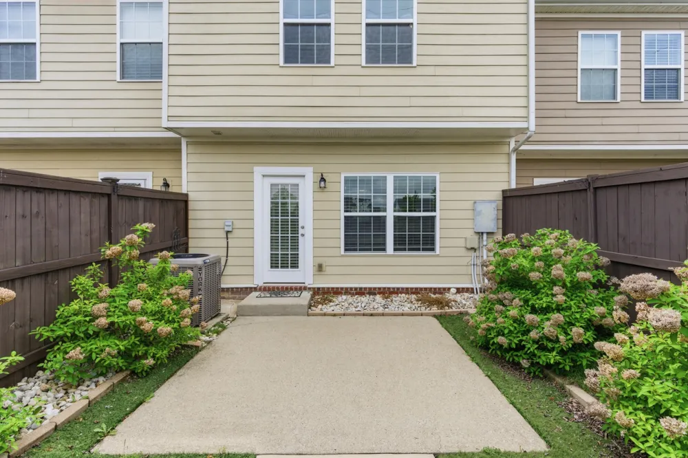 2020 Hemlock Dr Spring Hill, TN 37174