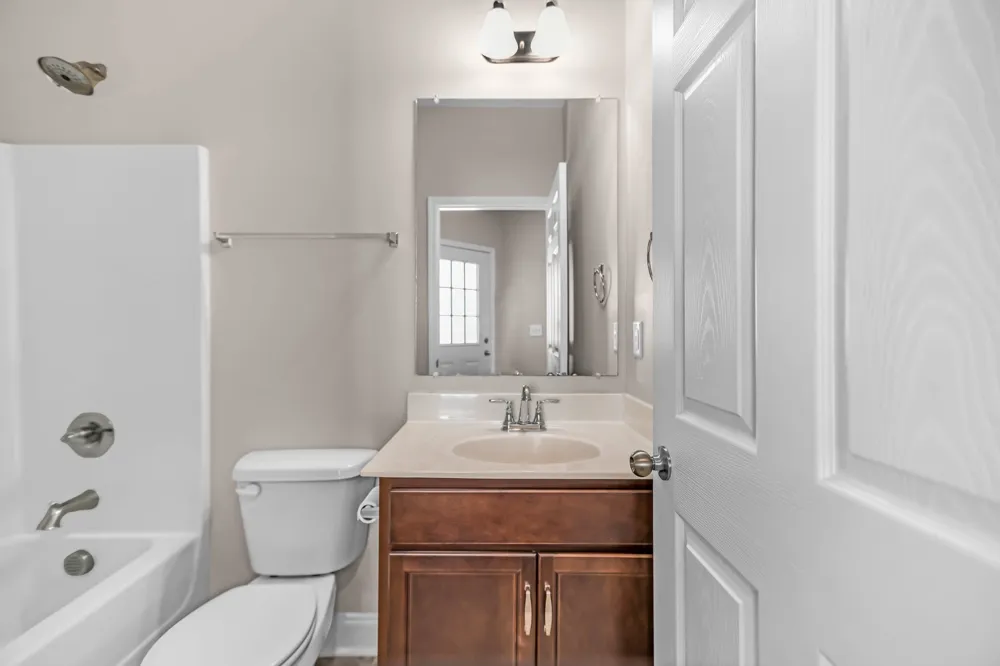 304 Eli Xing Lebanon, TN 37087