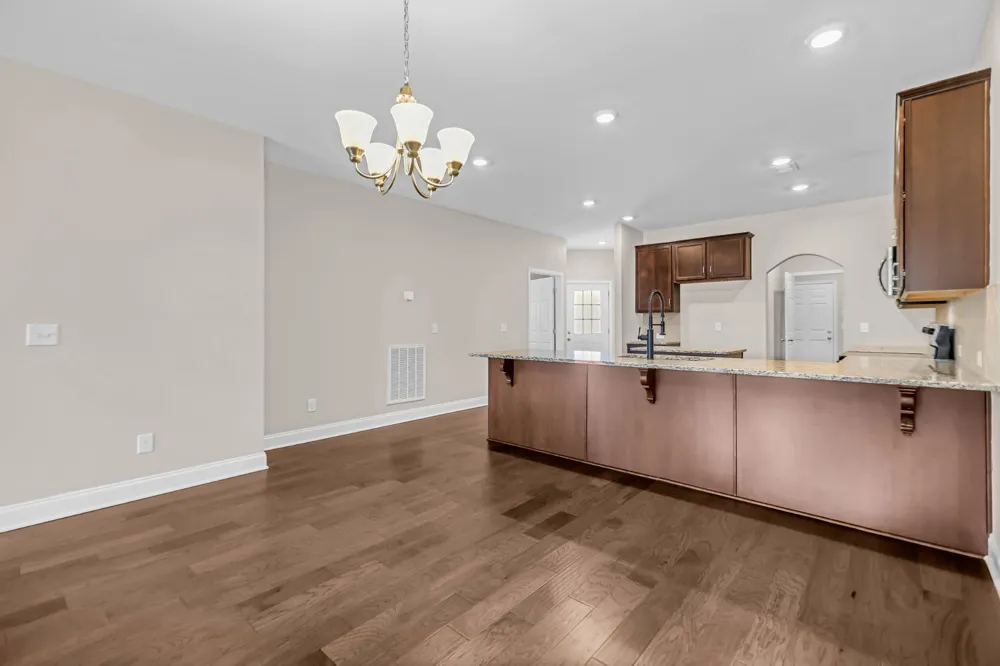 304 Eli Xing Lebanon, TN 37087