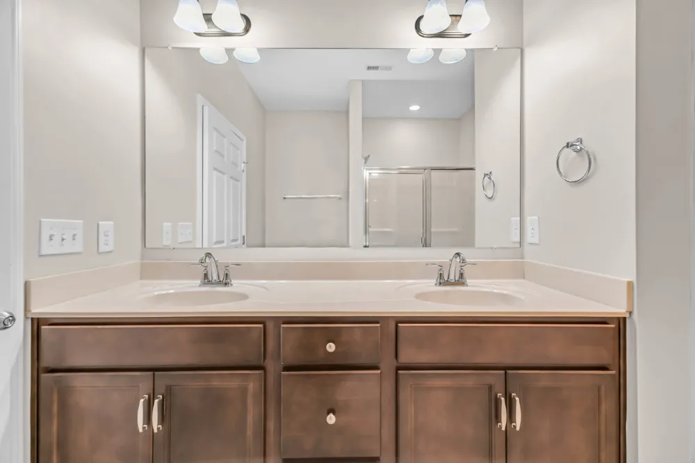 304 Eli Xing Lebanon, TN 37087