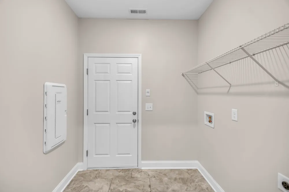304 Eli Xing Lebanon, TN 37087