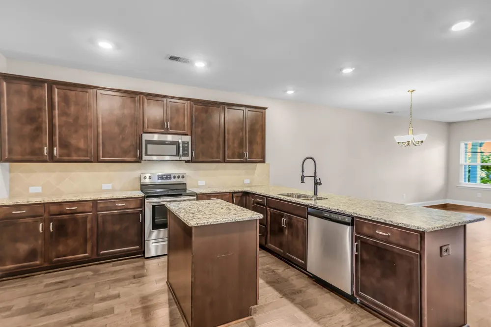 304 Eli Xing Lebanon, TN 37087
