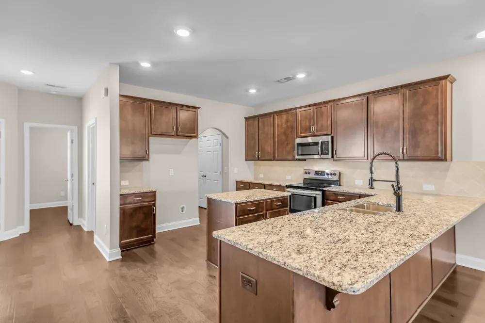 304 Eli Xing Lebanon, TN 37087