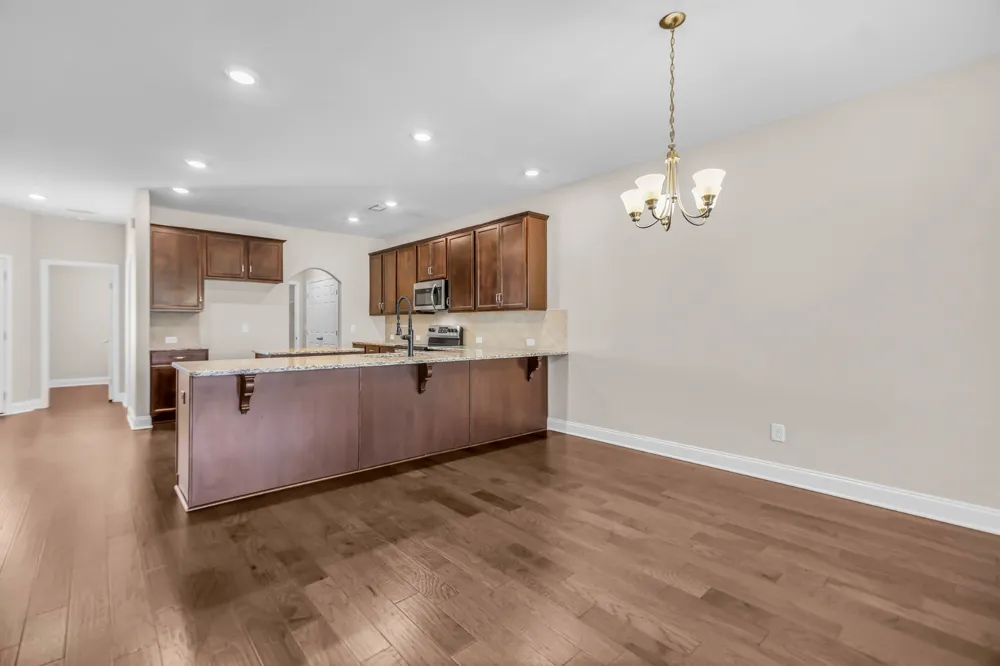 304 Eli Xing Lebanon, TN 37087