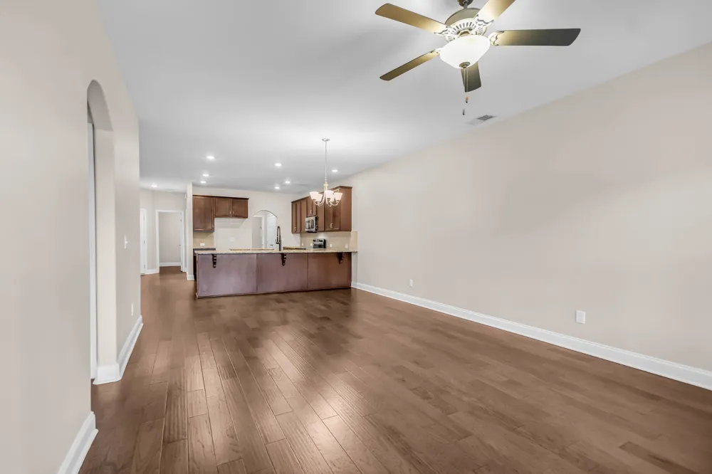 304 Eli Xing Lebanon, TN 37087
