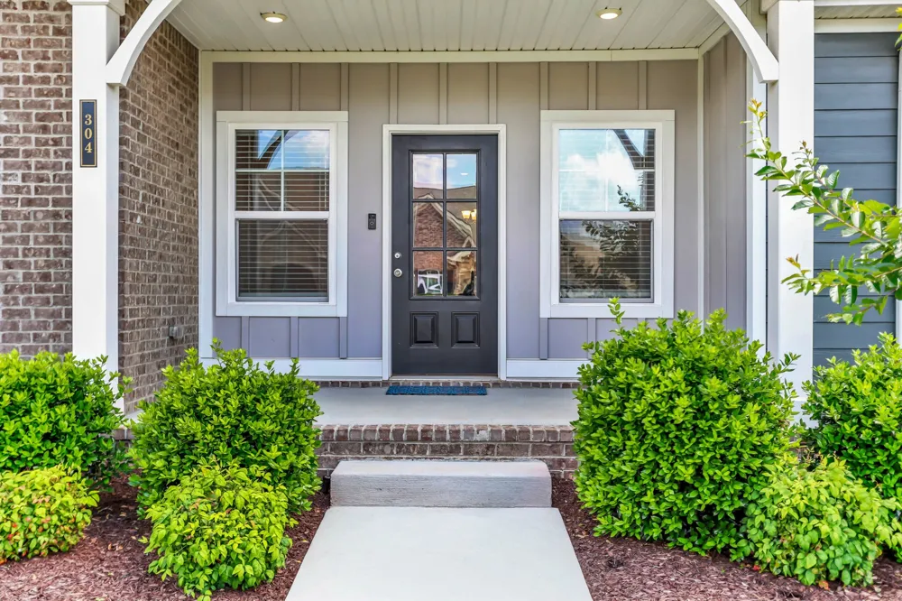 304 Eli Xing Lebanon, TN 37087