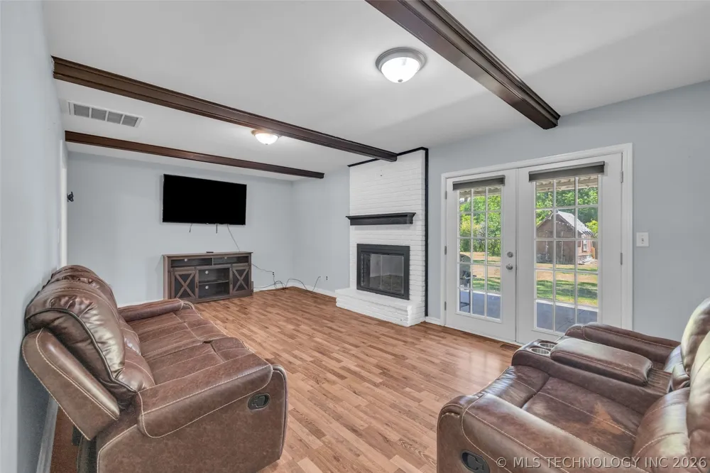 1331 S 76th EastAvenue Tulsa, OK 74112