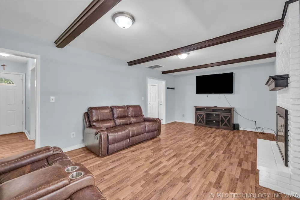 1331 S 76th EastAvenue Tulsa, OK 74112